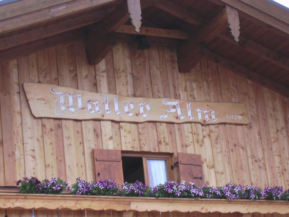 Aussenansicht Berggasthaus Walleralm