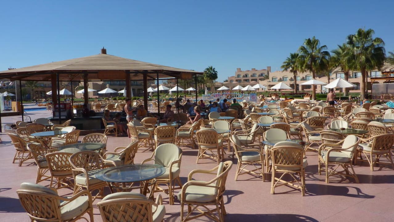 Pool Bar mit Sitzmöglichkeiten Sentido Akassia Beach