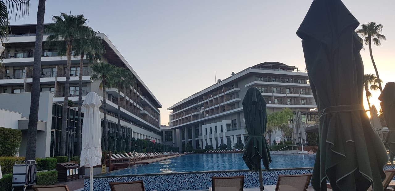 Außenansicht Acanthus Cennet Barut Collection