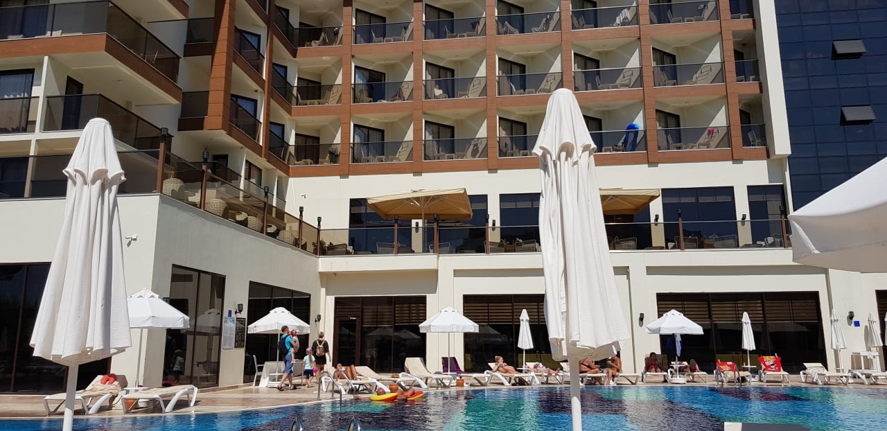 Außenansicht Glamour Resort & Spa