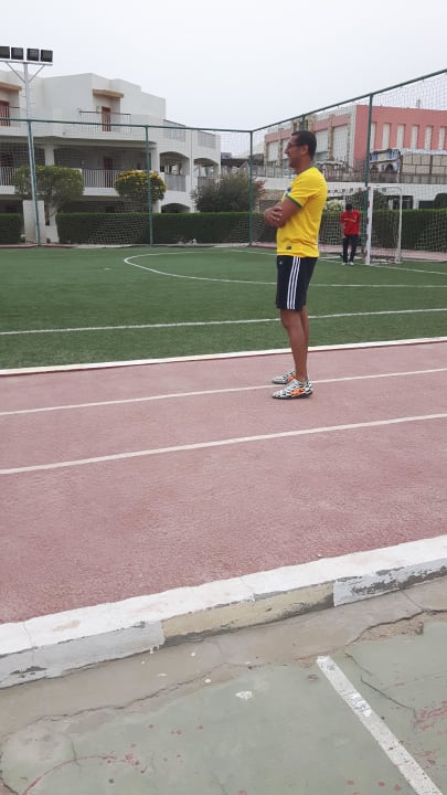 Manager gegen Angestellte SUNRISE Crystal Bay Resort