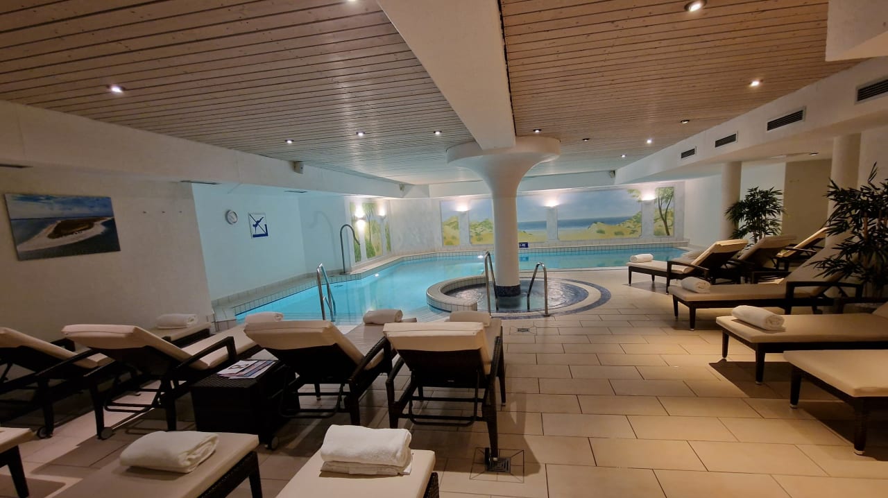 Pool Lindner Hotel Sylt
