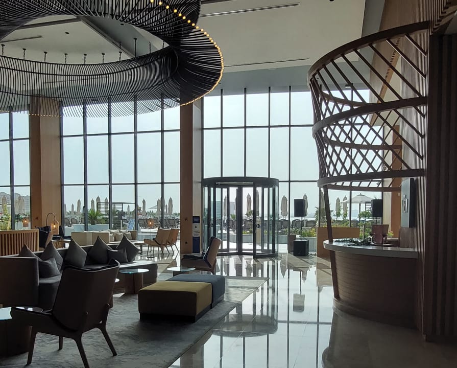 Lobby Hampton by Hilton Marjan Island