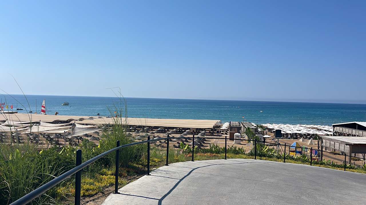 Strand Jacaranda Luxury Resort