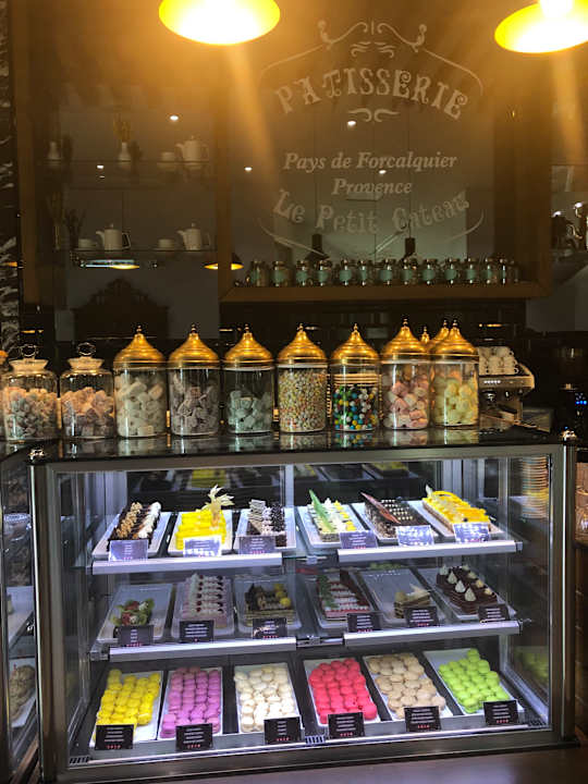 Gastro Acanthus Cennet Barut Collection