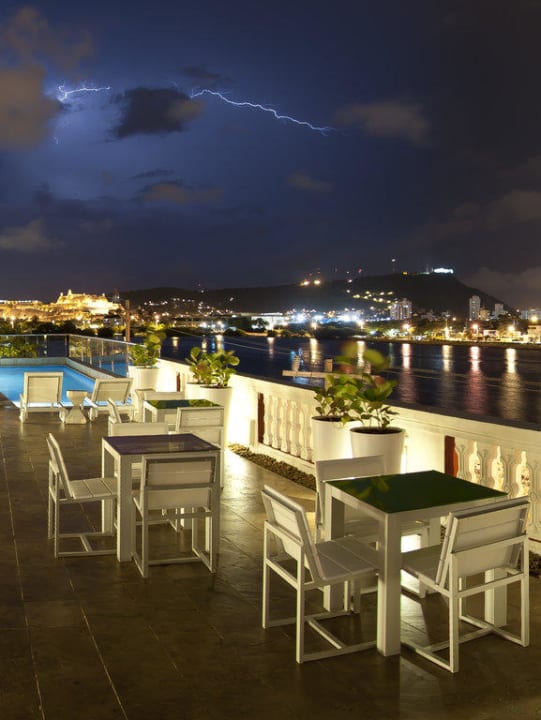 Exelente vista GHL Hotel Armería Real