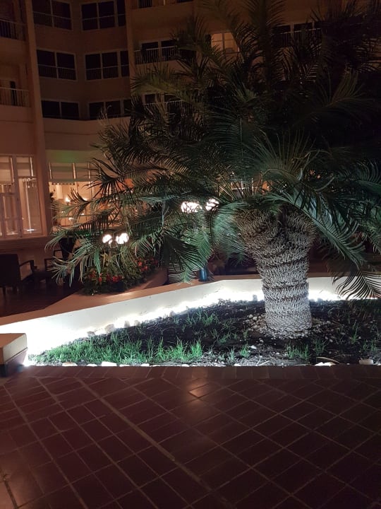 Gastro im Innenhof  Marriott Hurghada Beach Resort