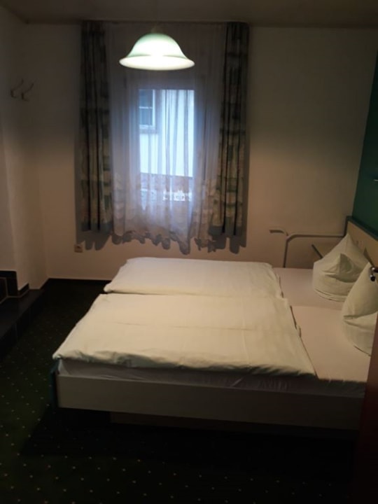 Zimmer Hotel Metzgerei Und Gaststätte Schneider