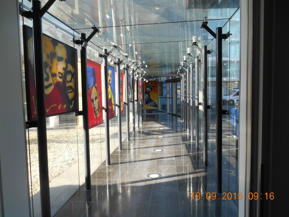 Schöner Eingangsbereich WestCord Art Hotel Amsterdam 3-Star