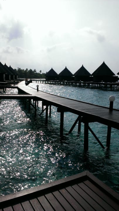 Steg Wasserbungalows Angaga Island Resort
