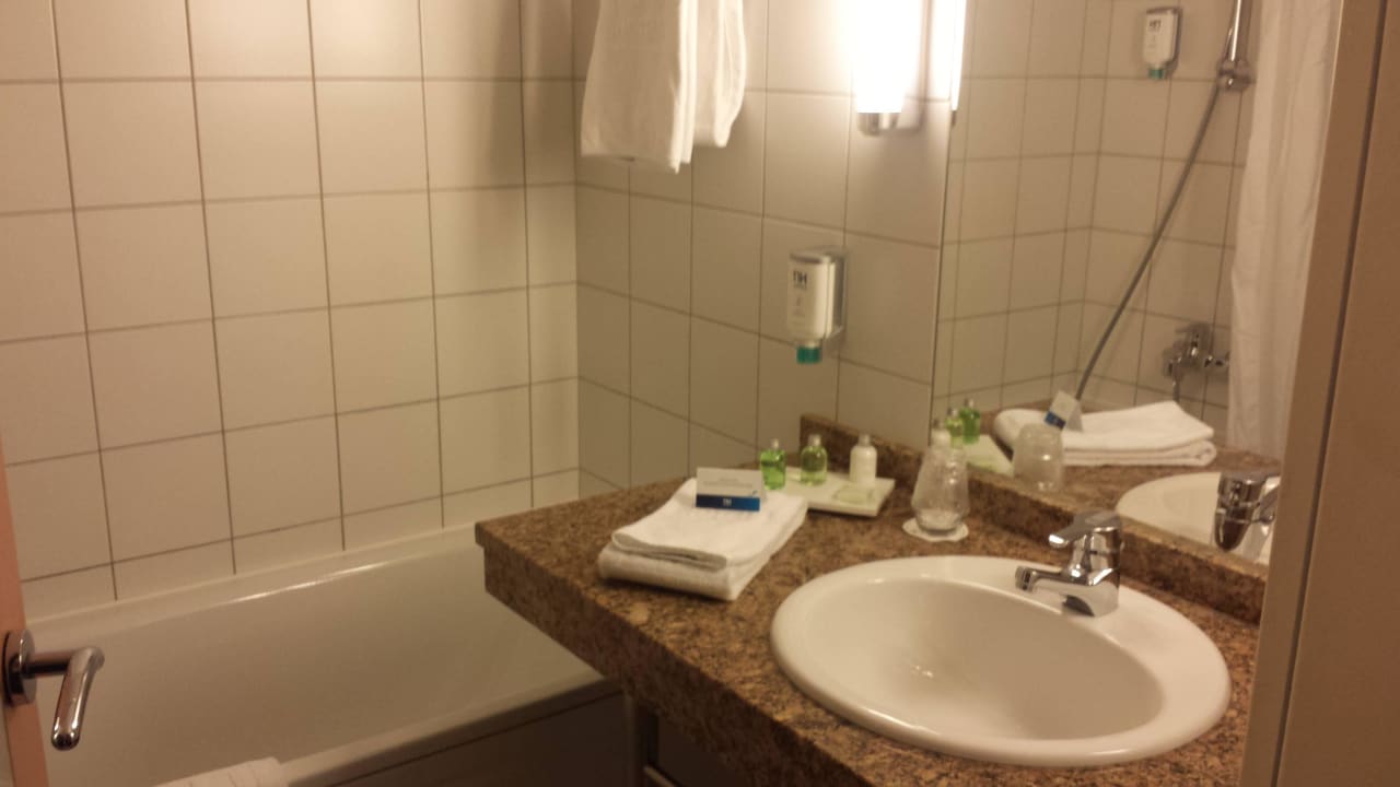 Mein Zimmer 596 - Ganz am Ende Hotel NH Leipzig Messe