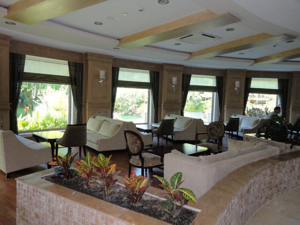 Alba Queen Alba Queen Hotel