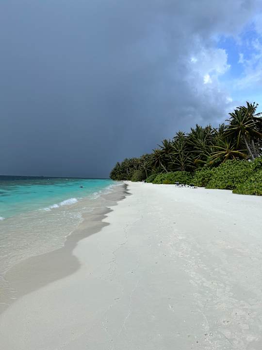 Strand Vilamendhoo Island Resort & Spa
