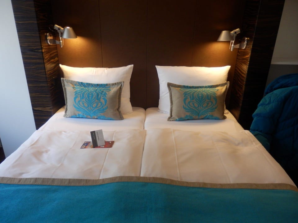 Doppelbettzimmer Motel One Hamburg-Alster