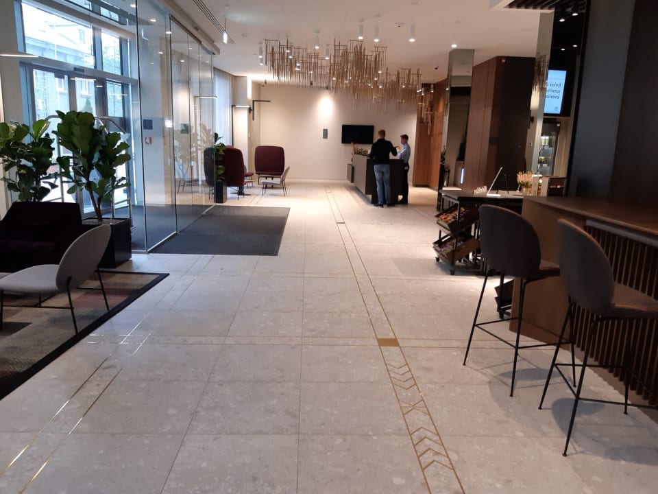 Lobby Hilton Garden Inn Vilnius City Centre