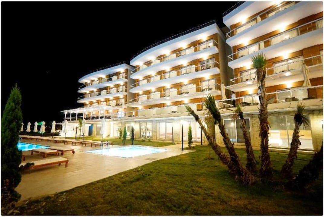 Exterior Casa de Playa Luxury Hotel and Beach