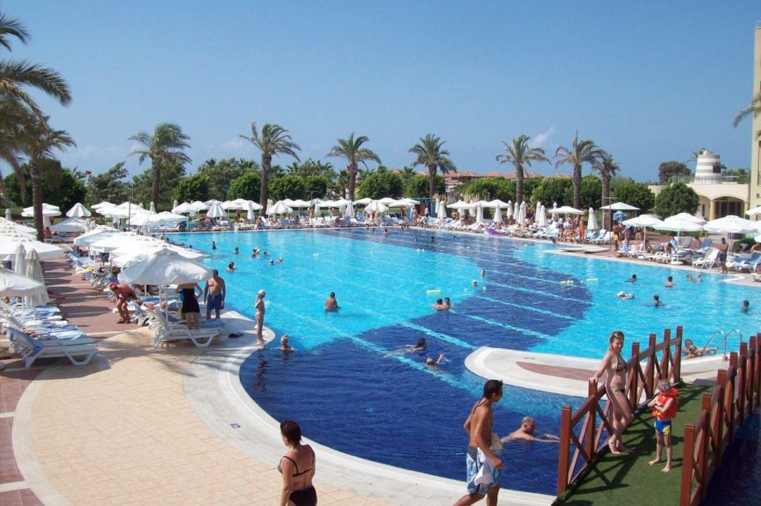 Hauptpool Selectum Family Resort Side