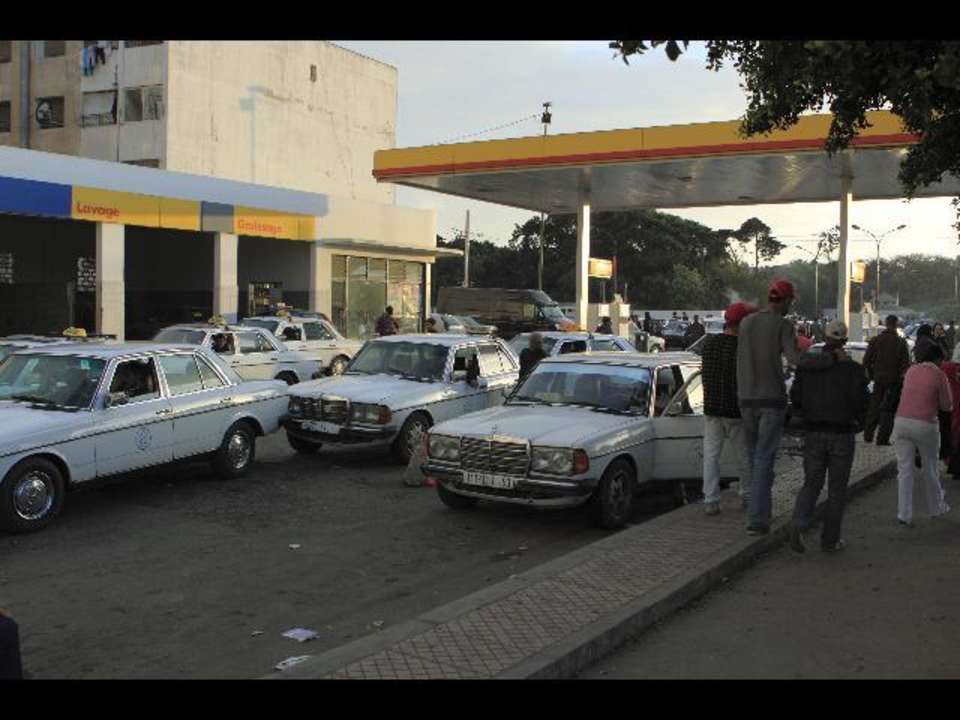 Der Taxiplatz neben Hotel - laut Hotel Bouregreg
