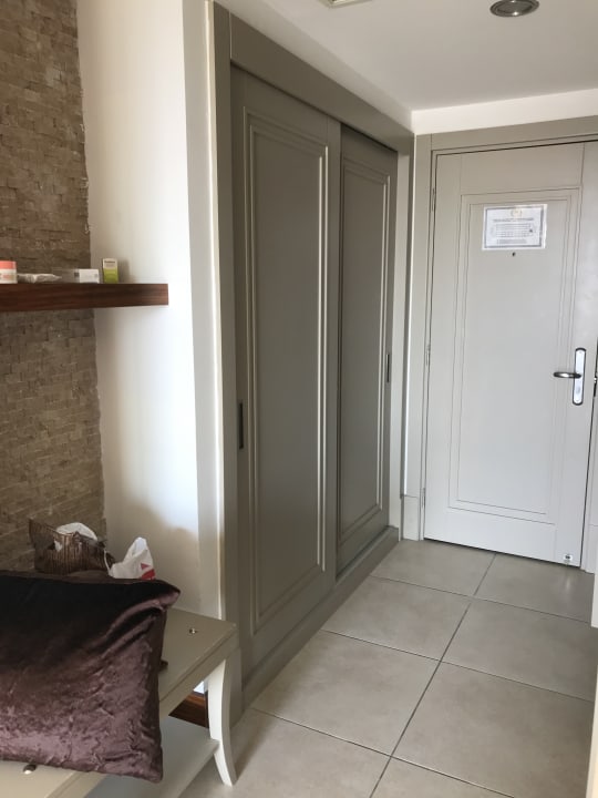 Zimmer Well Palace Side