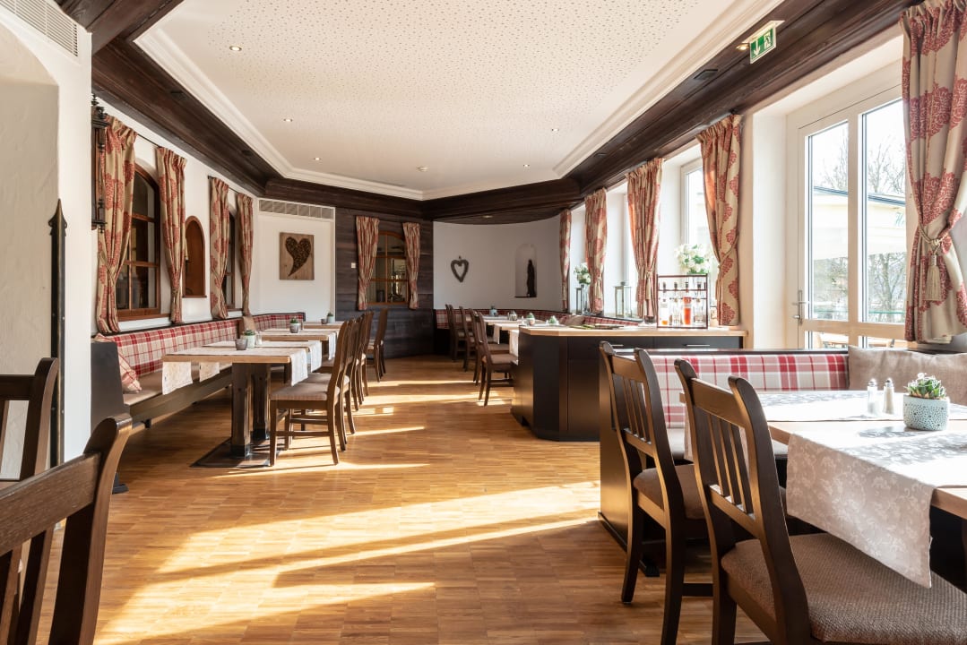 Gastro Hotel Dirsch Wellness & Spa Resort