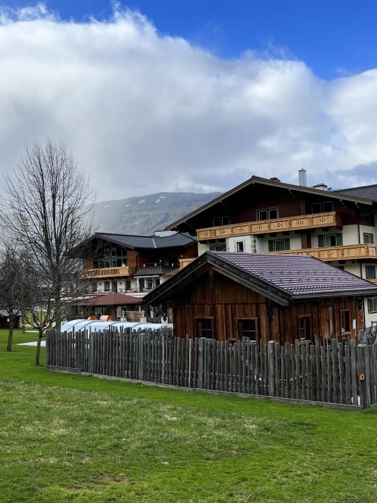 Außenansicht Hotel Taxerhof