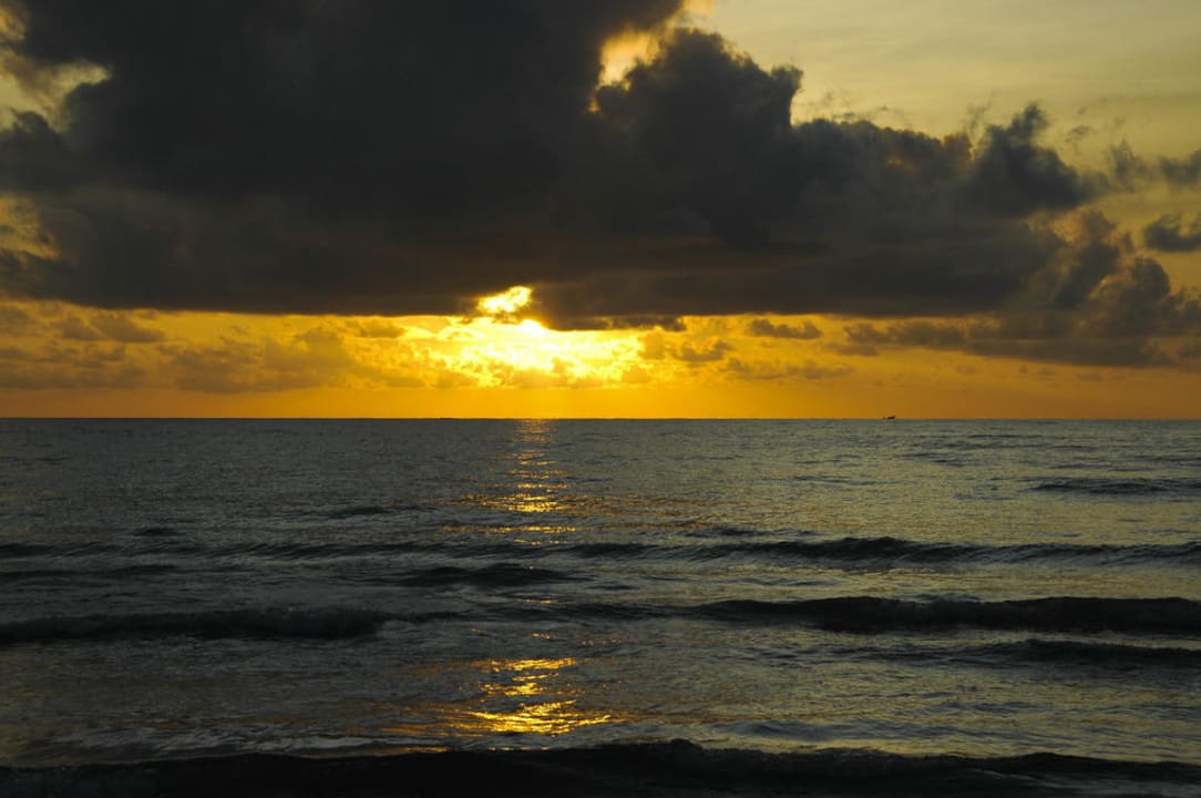 Sonnenuntergang Centara Koh Chang Tropicana Resort