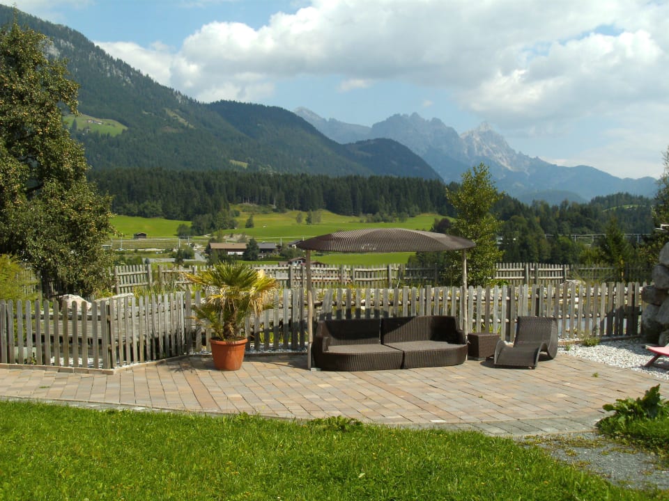 Schwimmteich Hotel Chalets Grosslehen