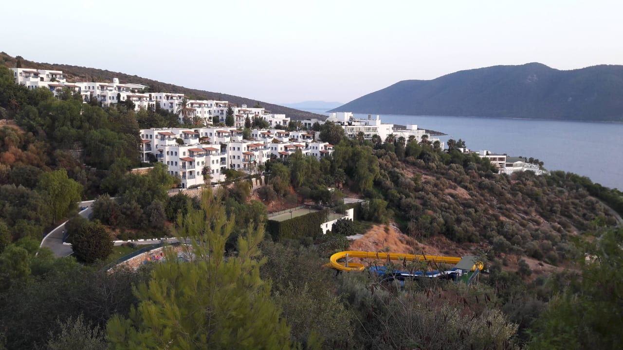 Hotel mit Bungalow, Wasserrutschen und Restaurants Bodrum Holiday Resort & Spa