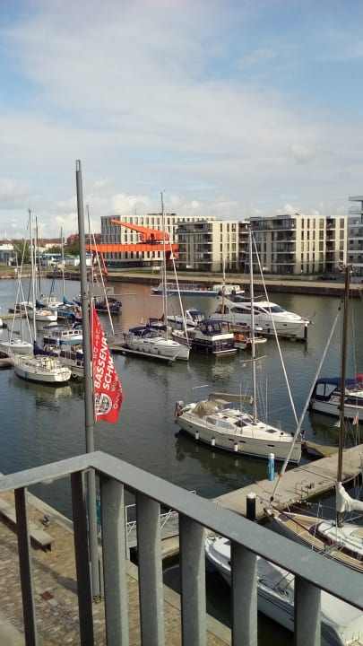 Ausblick im-jaich hotel bremerhaven