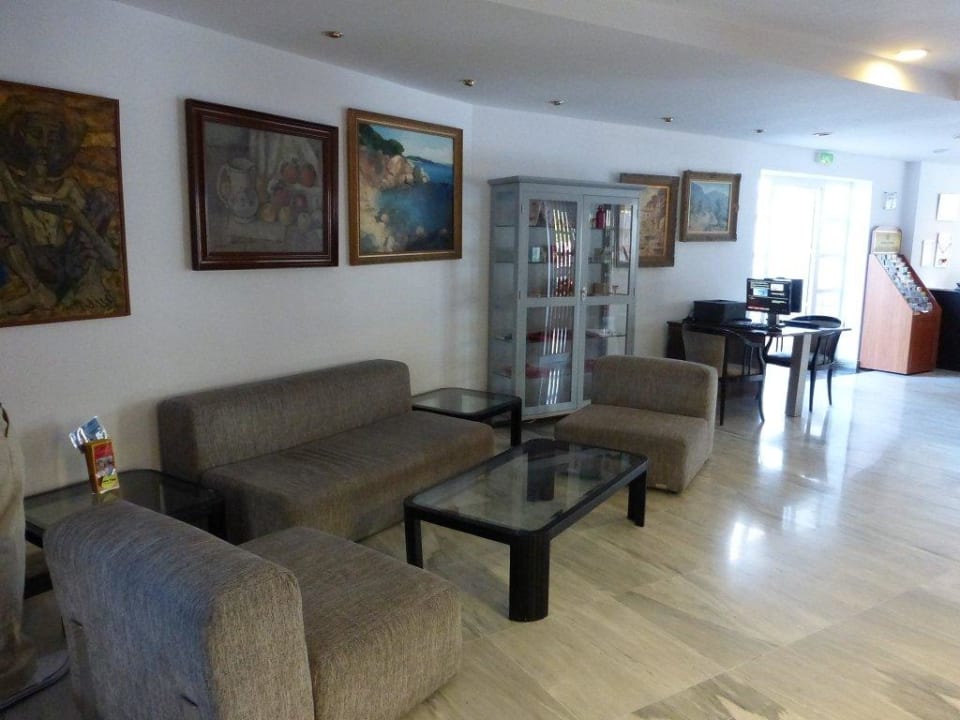 Lobby Hotel Clumba
