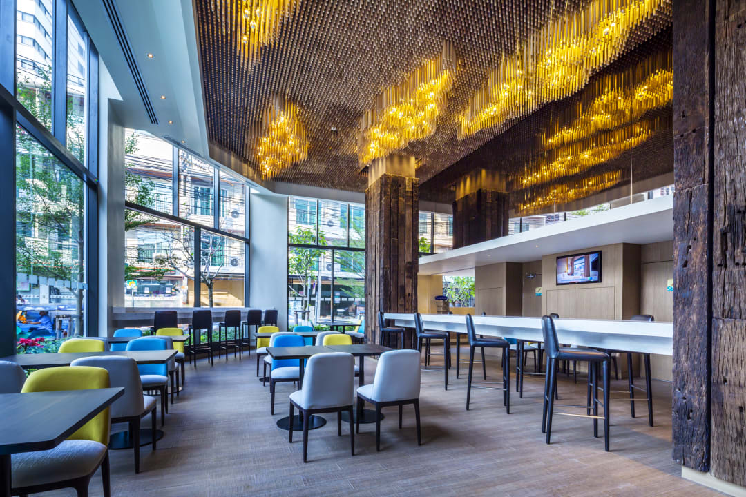 Restaurant Holiday Inn Express Bangkok Sukhumvit 11