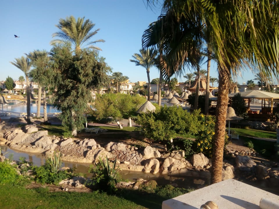 Gartenanlage Parrotel Beach Resort