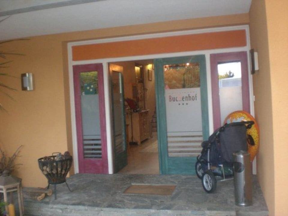 Eingang Hotel Garni Buchenhof