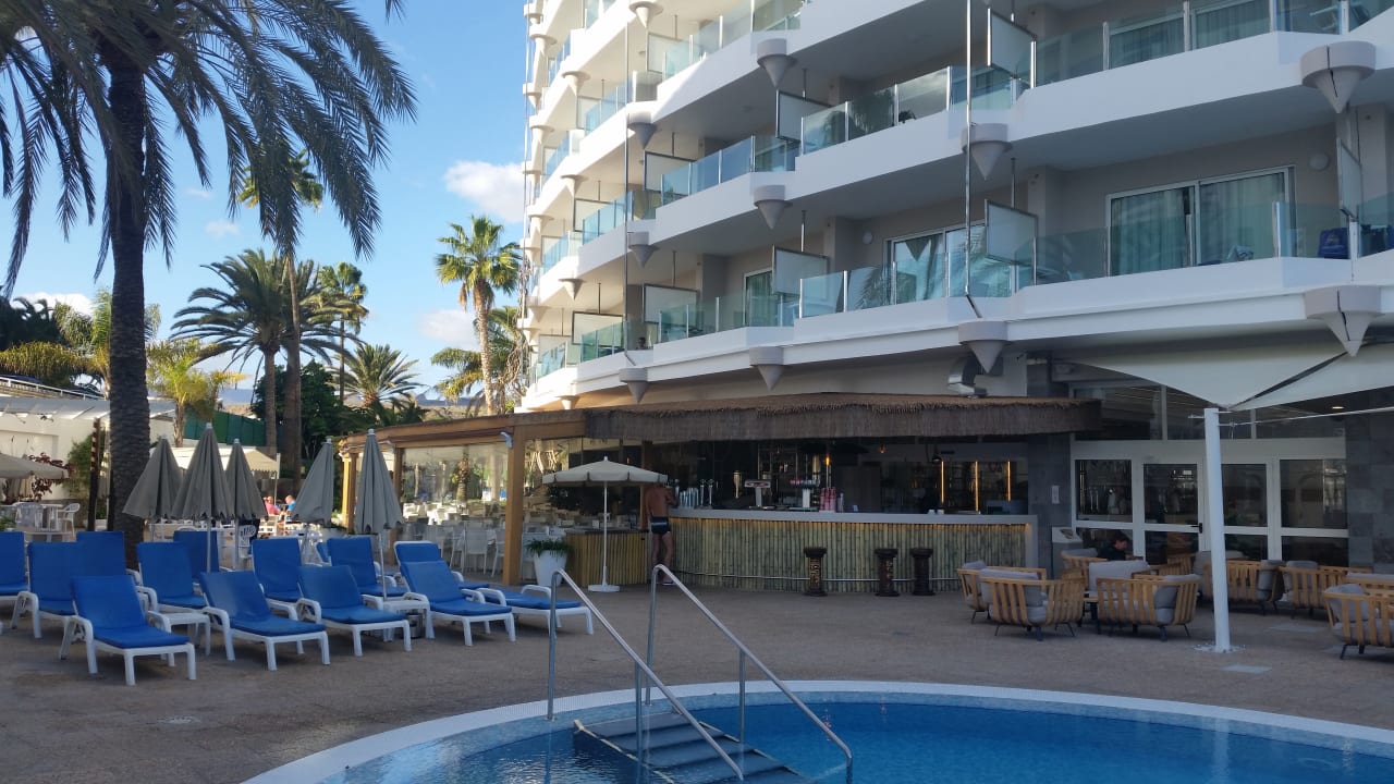 Außenansicht Bull Escorial & Spa