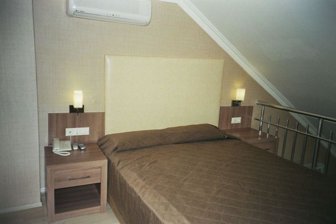 obere Etage des Familen Zimmer Calimera Hane Garden