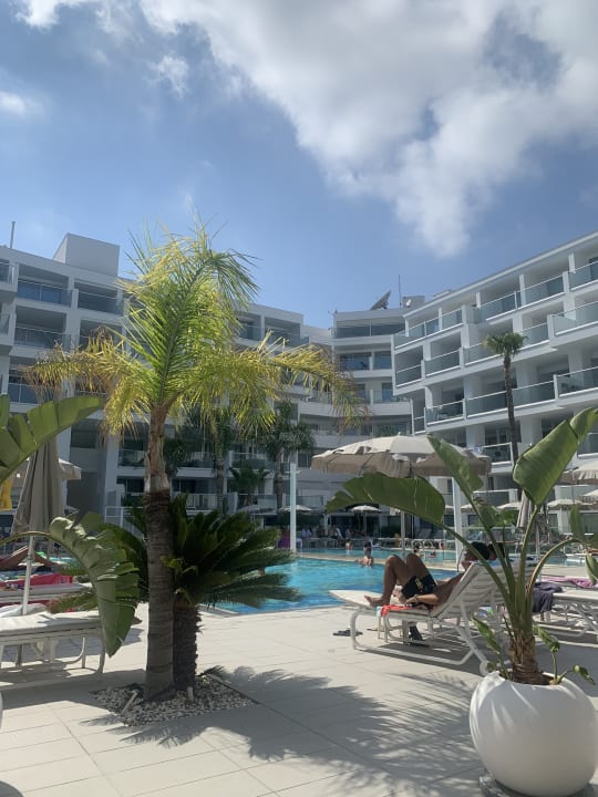 Pool Limanaki Beach Hotel