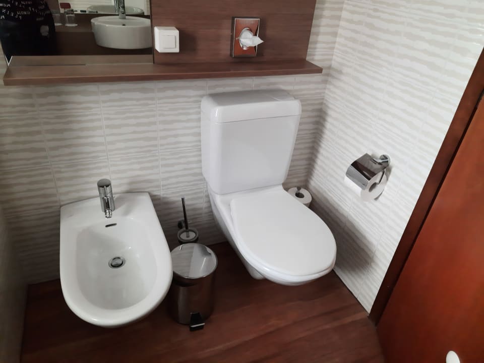 Zimmer H4 Hotel Arcadia Locarno