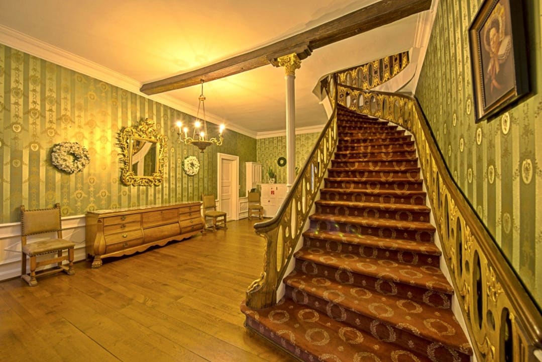 Lobby des Burgmannshofes "Haus Russel" Burghotel Haselünne