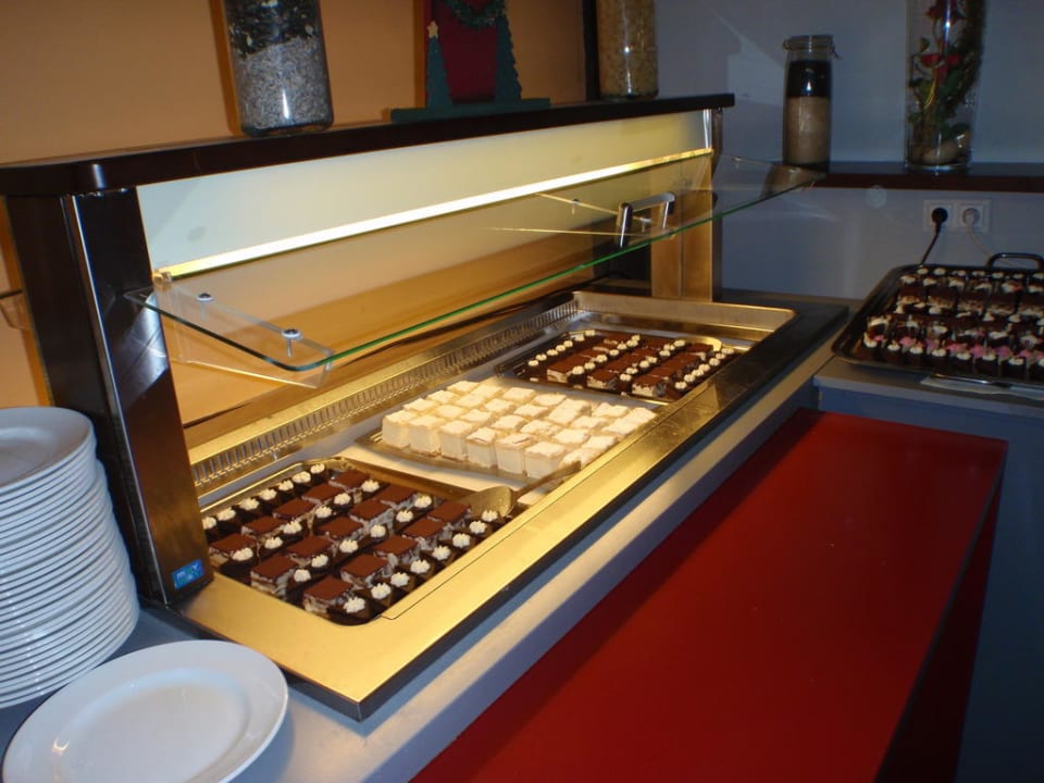 Buffet All In Red Thermenhotel