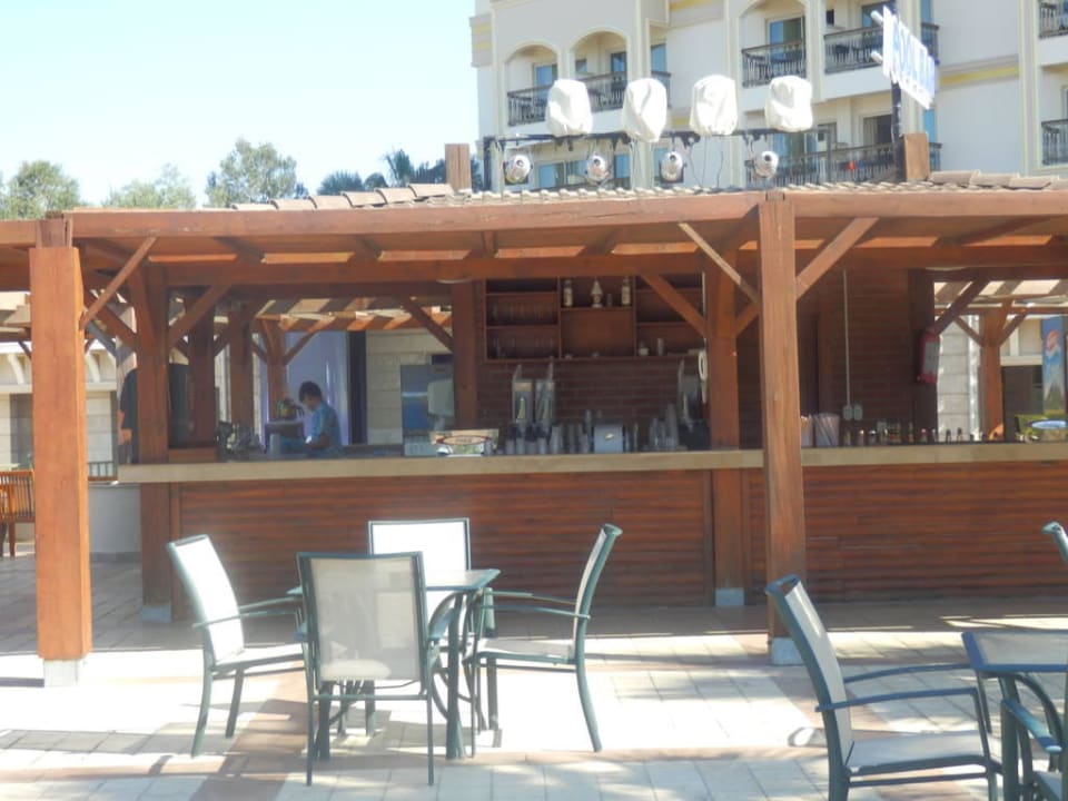 Poolbar Diamond Excellence Resort & Spa