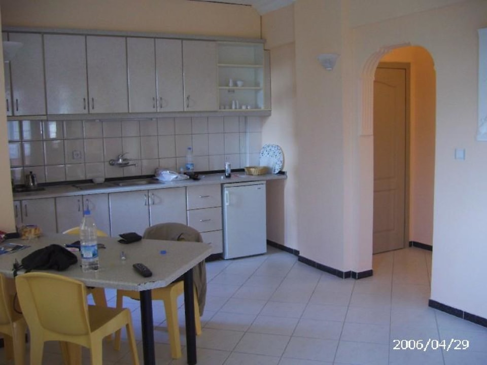 Küchenzeile und Essplatz Hotel Beltürk