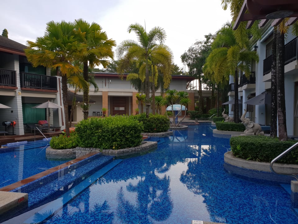 Pool La Flora Khao Lak