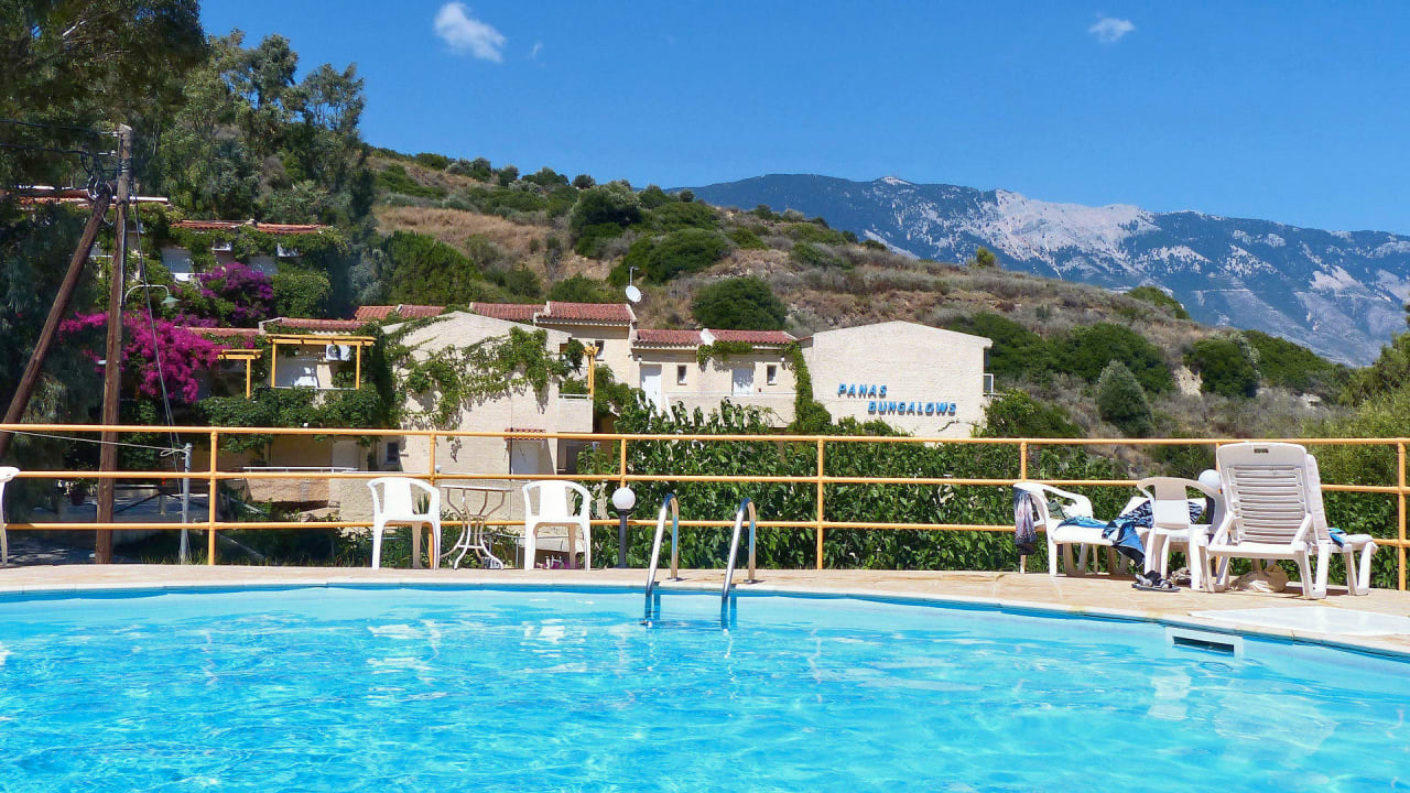 Blick vom Pool Richtung Hotel Hotel Panas