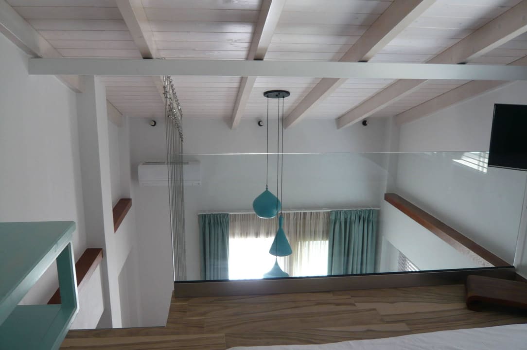 Loft Golden Bay Suites & Maisonettes