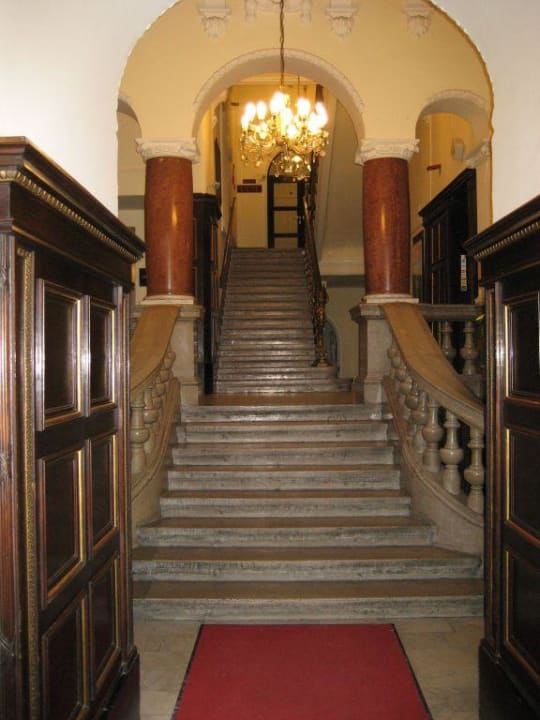 Eingangsbereich Hotel Fürst Metternich
