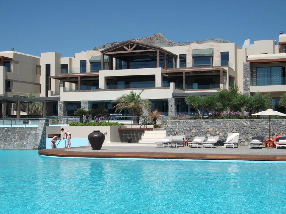 Pool und Haupthaus Aquagrand Artistic Luxury Beach Resort - Adults only