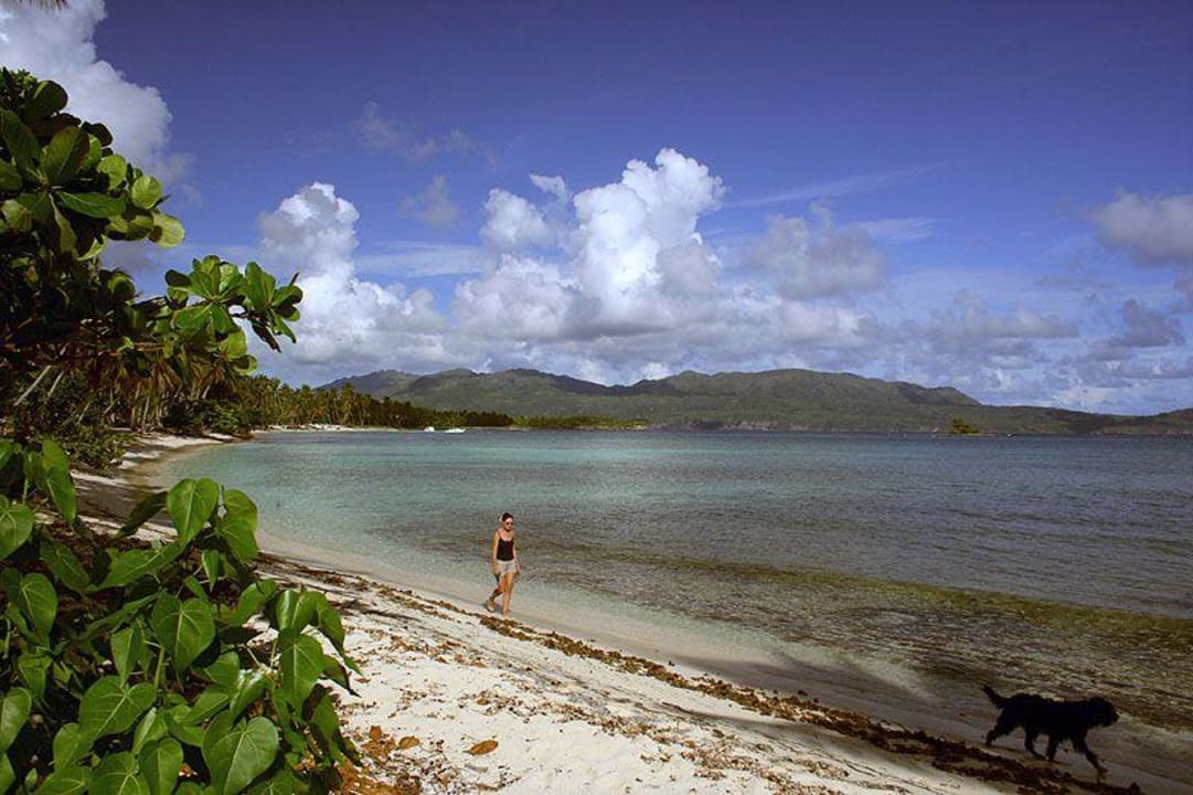 Strand zwischen Hotel und Las Galeras Wyndham Alltra Samana