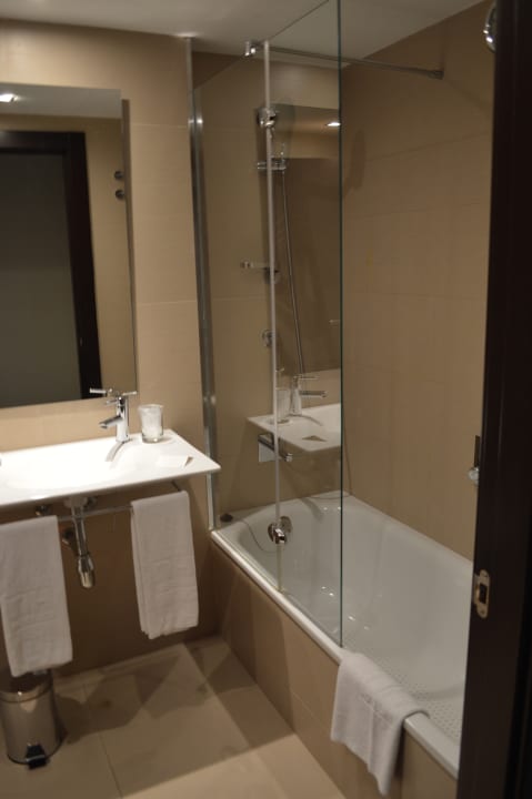 Zimmer NH Barcelona Diagonal Center