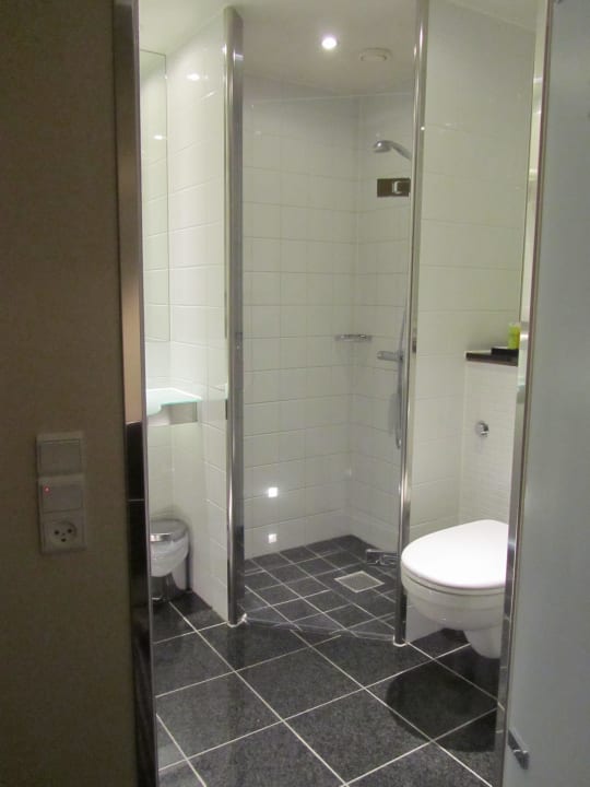 Bad/ Dusche Hotel The Square
