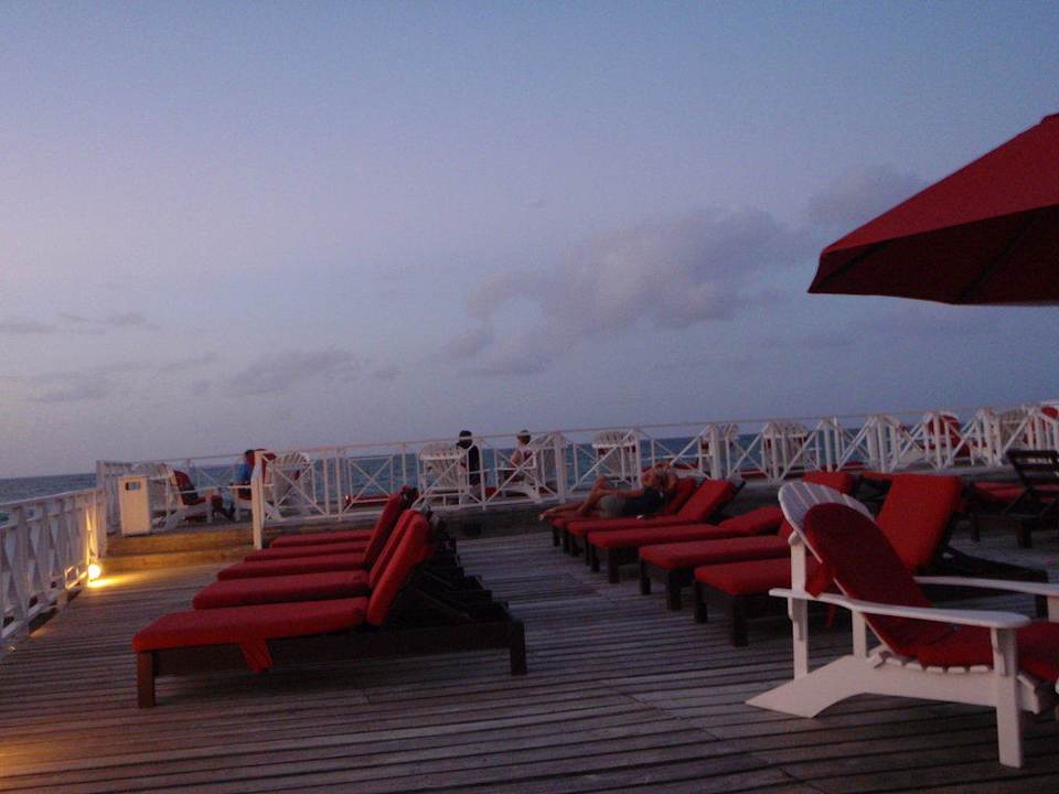 Ruhezone auf dem Steg Grand Muthu Club Caribbean Runaway Bay